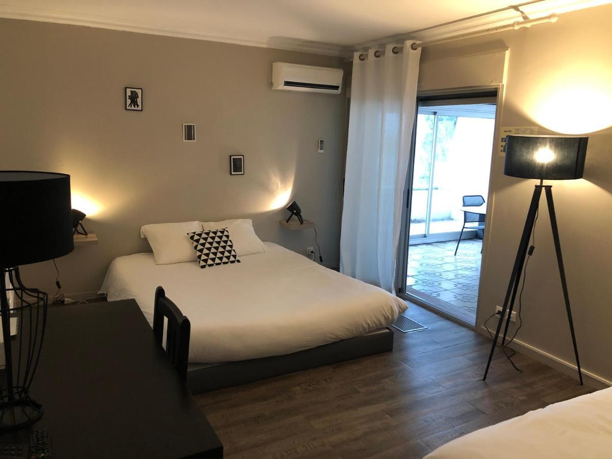 Logis Hotel L'Abricotine Tain-lʼHermitage 외부 사진